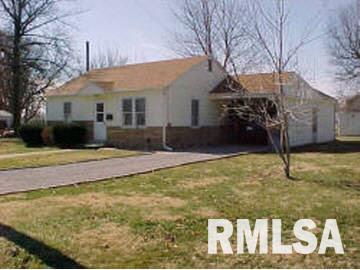 320 South Elm Street Flora, IL 62839 - Photo 1 of 10 Gallery Image 1