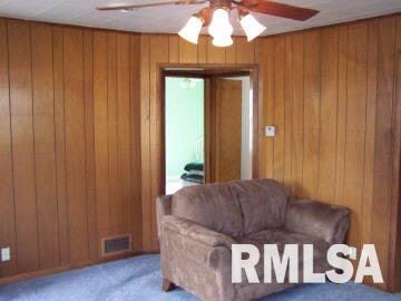 320 South Elm Street Flora, IL 62839 - Photo 10 of 10 Gallery Image 10