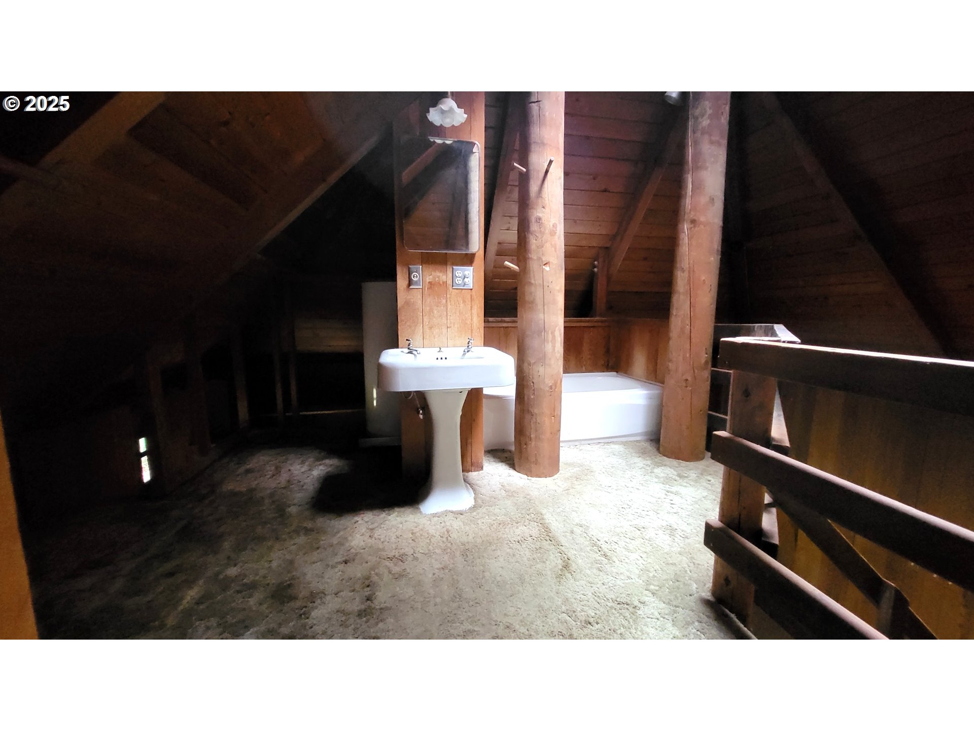 82147 Lost Valley Lane Dexter, OR 97431 - Photo 7 of 19 a black and white photo of a living room