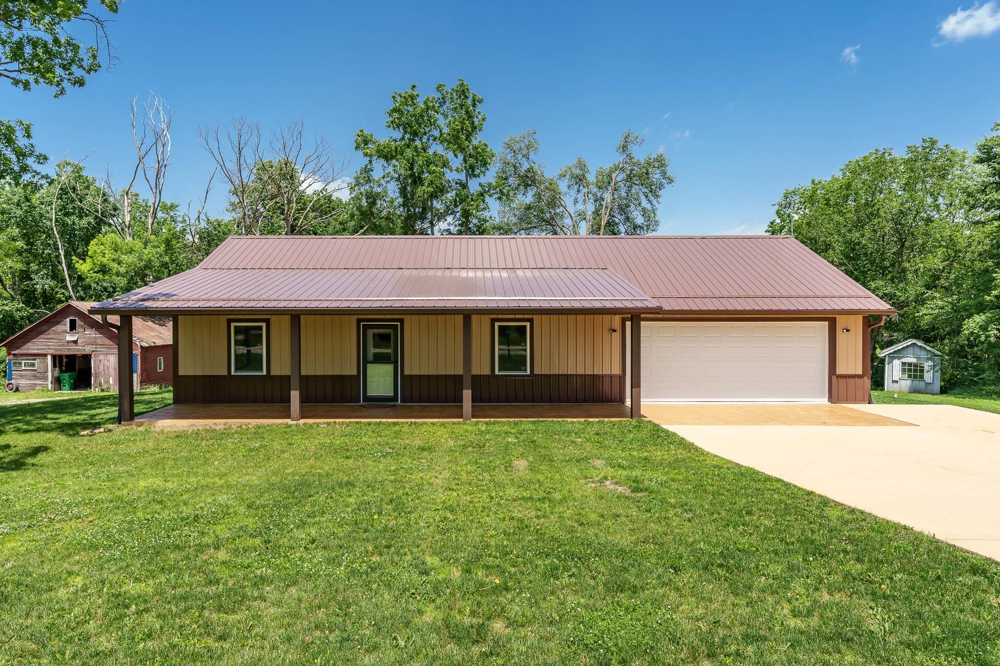 2137 West Creedy Road Beloit, WI 53511 - Photo 14 of 57