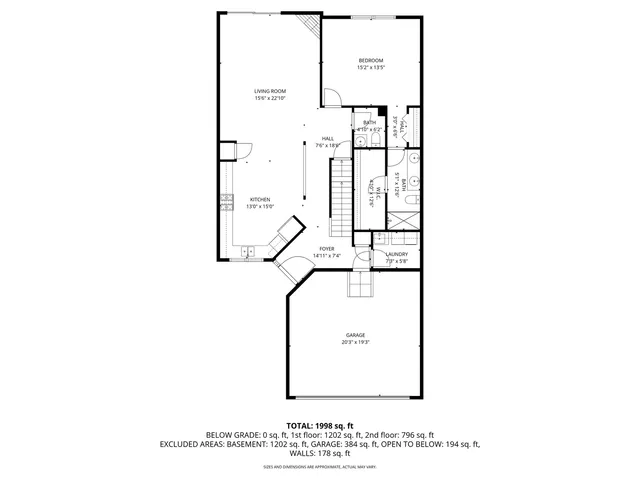 a black and white photo of a room