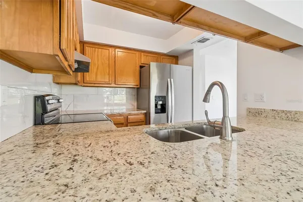 $2,200 | 5182 Sunridge Palms Drive, Unit 5182, Tampa, FL 33617