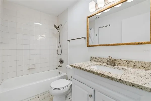 $2,200 | 5182 Sunridge Palms Drive, Unit 5182, Tampa, FL 33617