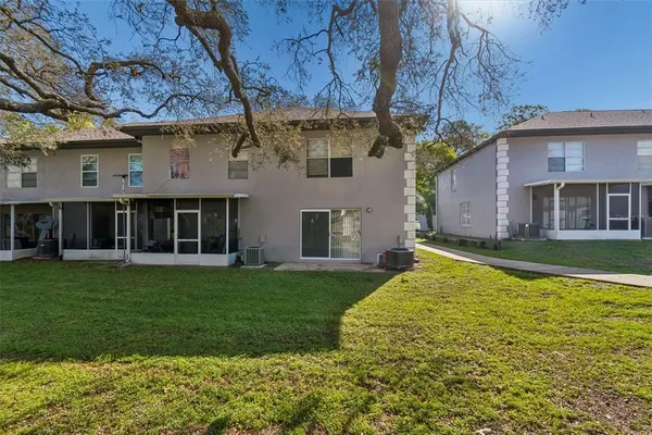 $2,200 | 5182 Sunridge Palms Drive, Unit 5182, Tampa, FL 33617