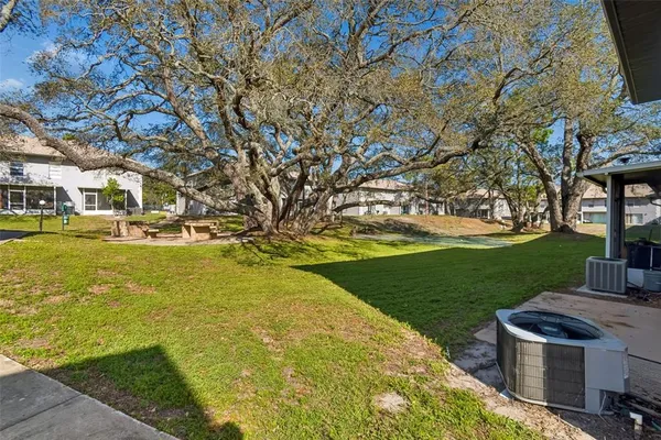 $2,200 | 5182 Sunridge Palms Drive, Unit 5182, Tampa, FL 33617