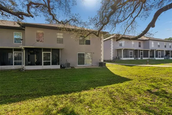 $2,200 | 5182 Sunridge Palms Drive, Unit 5182, Tampa, FL 33617