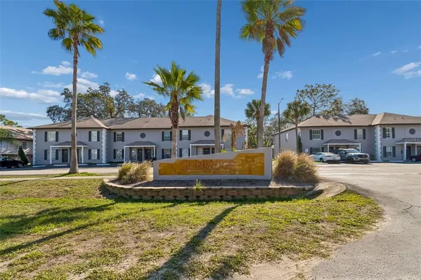 $2,200 | 5182 Sunridge Palms Drive, Unit 5182, Tampa, FL 33617