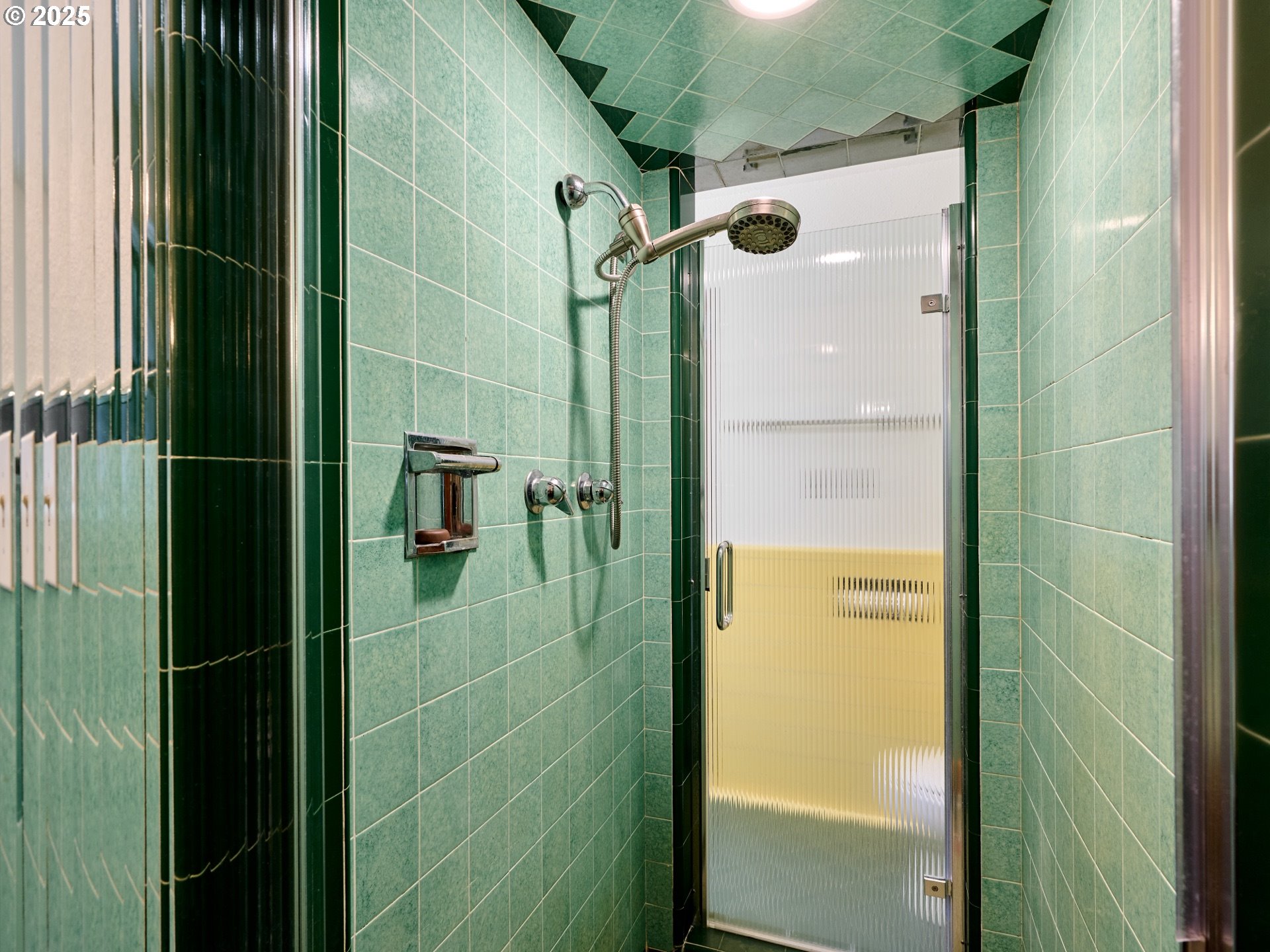 790 Southeast Webber Street, Unit 401 Portland, OR 97202 - Photo 29 of 43 a bathroom with a shower