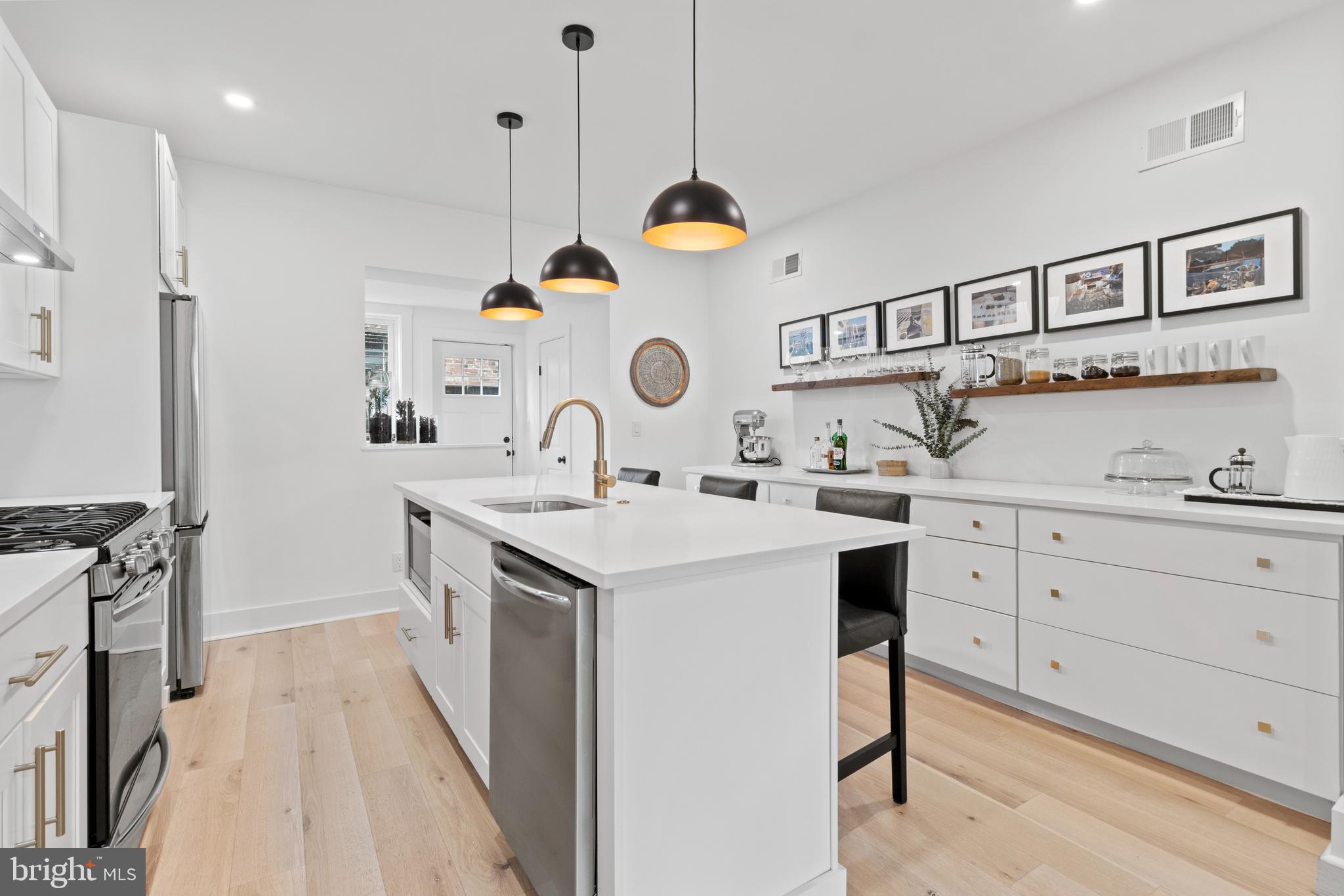 917 Reed Street Philadelphia, PA 19147 - Photo 10 of 36 Gallery Image 10