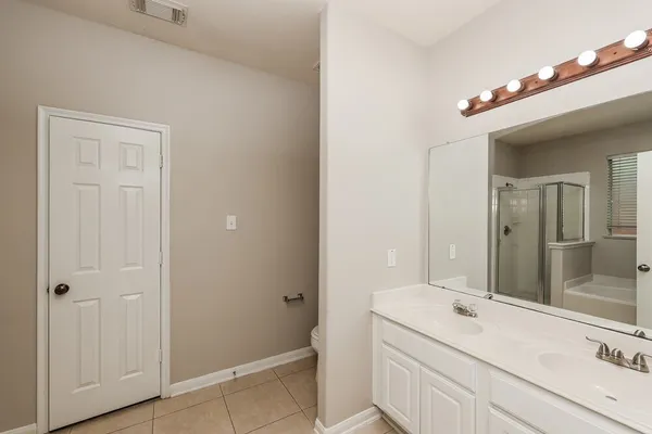 $2,190 | 7423 Oakwood Canyon Drive, Cypress, TX 77433