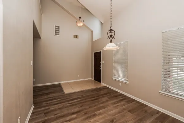 $2,190 | 7423 Oakwood Canyon Drive, Cypress, TX 77433