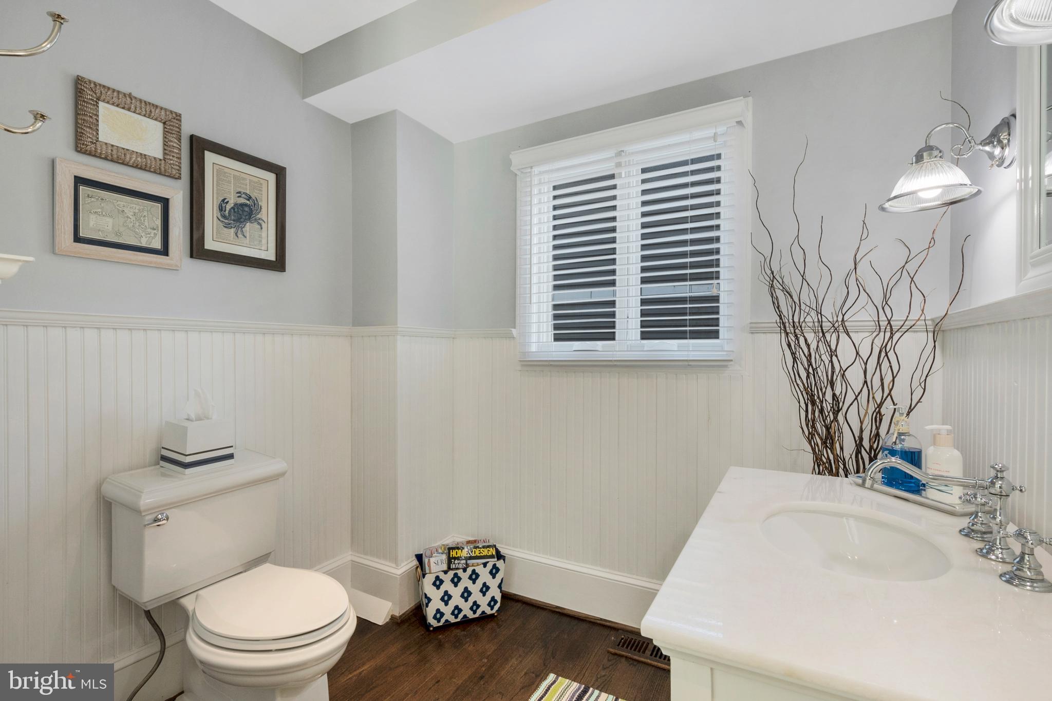 252 Riverside Road Edgewater, MD 21037 - Photo 27 of 90 Main level full bath