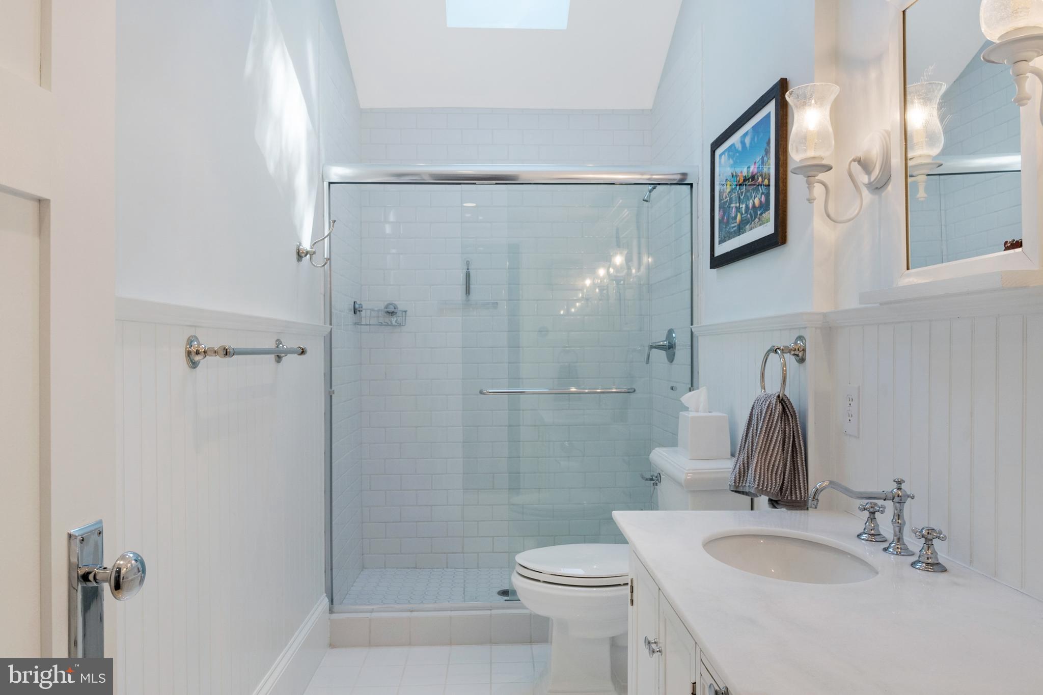 252 Riverside Road Edgewater, MD 21037 - Photo 49 of 90 Hall bath