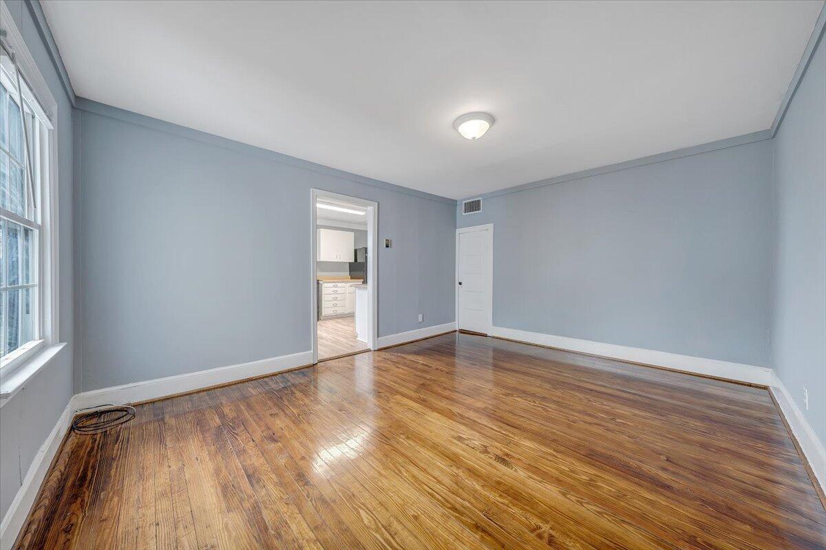 801 Bedford Road Vinton, VA 24179 - Photo 9 of 23 09-MIB08391