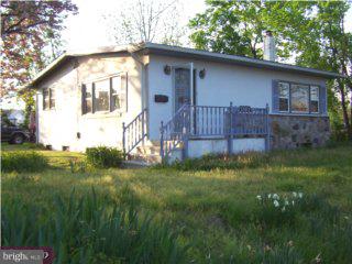 221 Whittaker Street Riverside, NJ 08075 - Photo 2 of 2