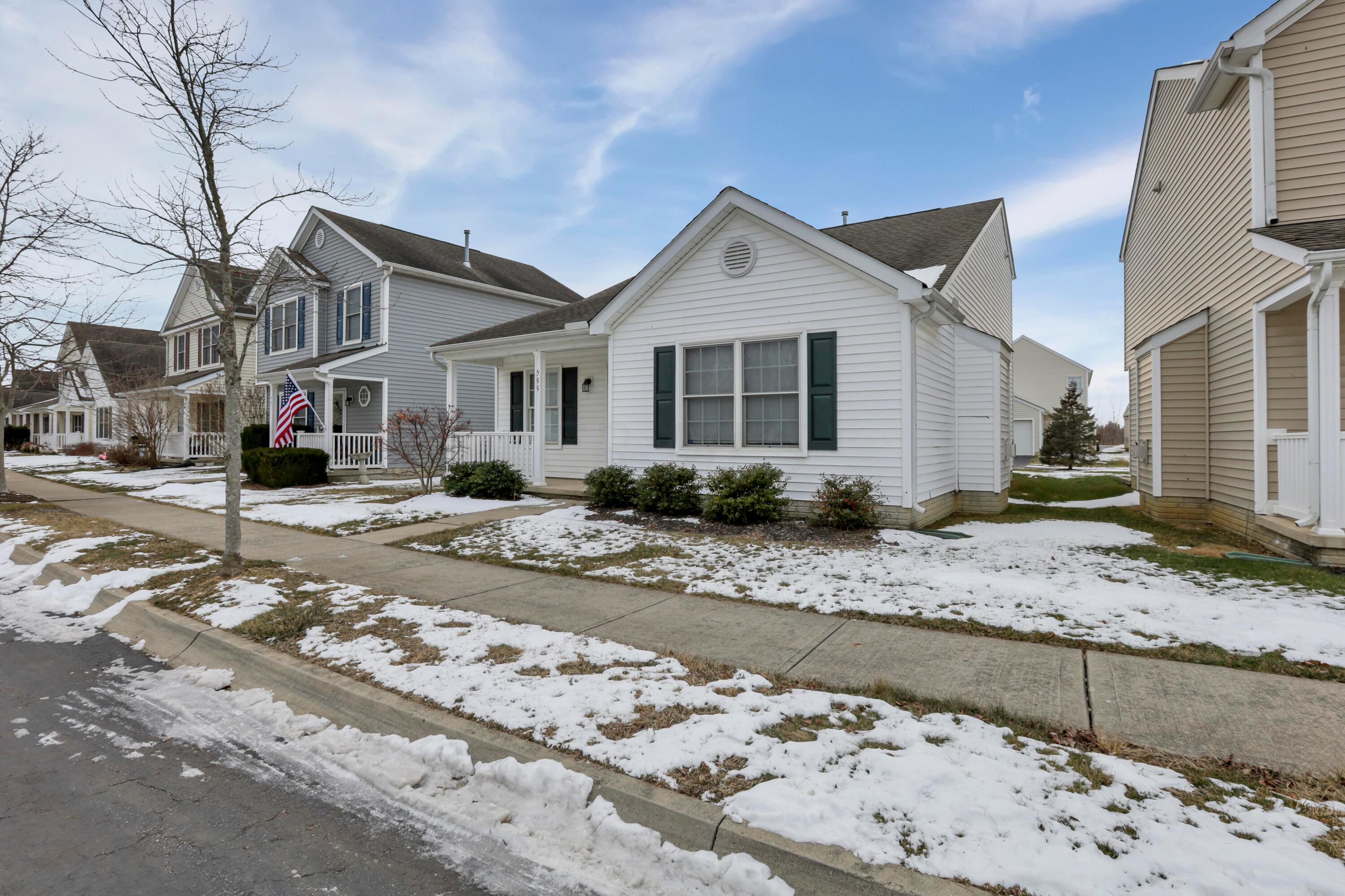599 Rockets Street, Unit 149 Galloway, OH 43119 - Photo 17 of 49 IMG_2949
