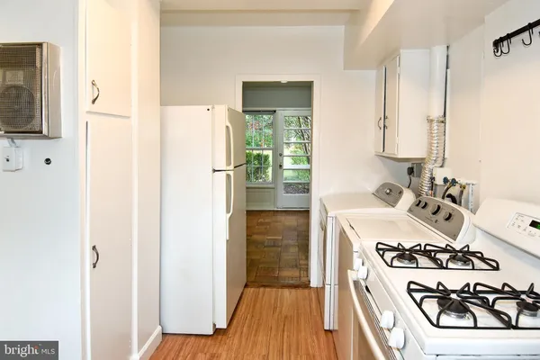 $2,400 | 3132 Martha Custis Drive, Alexandria, VA 22302