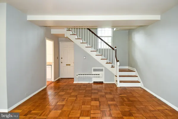 $2,400 | 3132 Martha Custis Drive, Alexandria, VA 22302