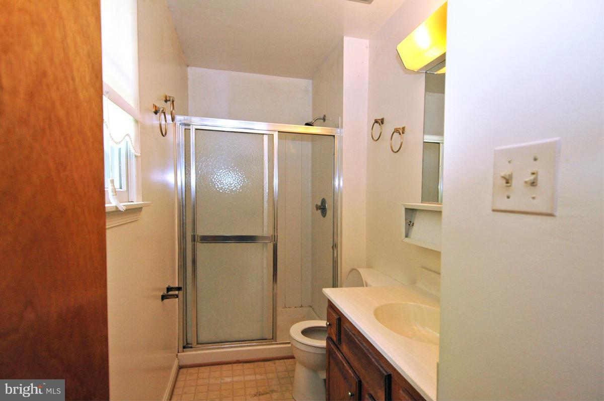 15817 Menk Road Accokeek, MD 20607 - Photo 20 of 20 Bath (Master)