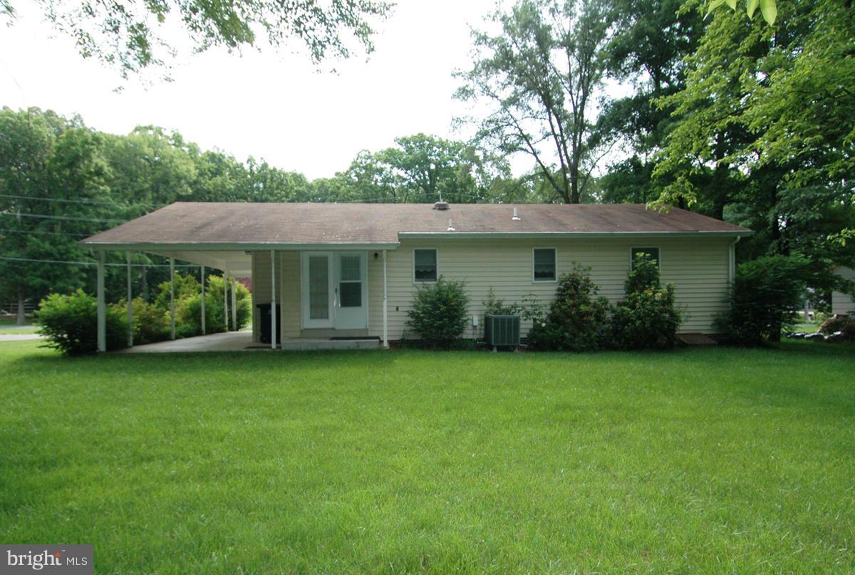 15817 Menk Road Accokeek, MD 20607 - Photo 3 of 20 Large private backyard