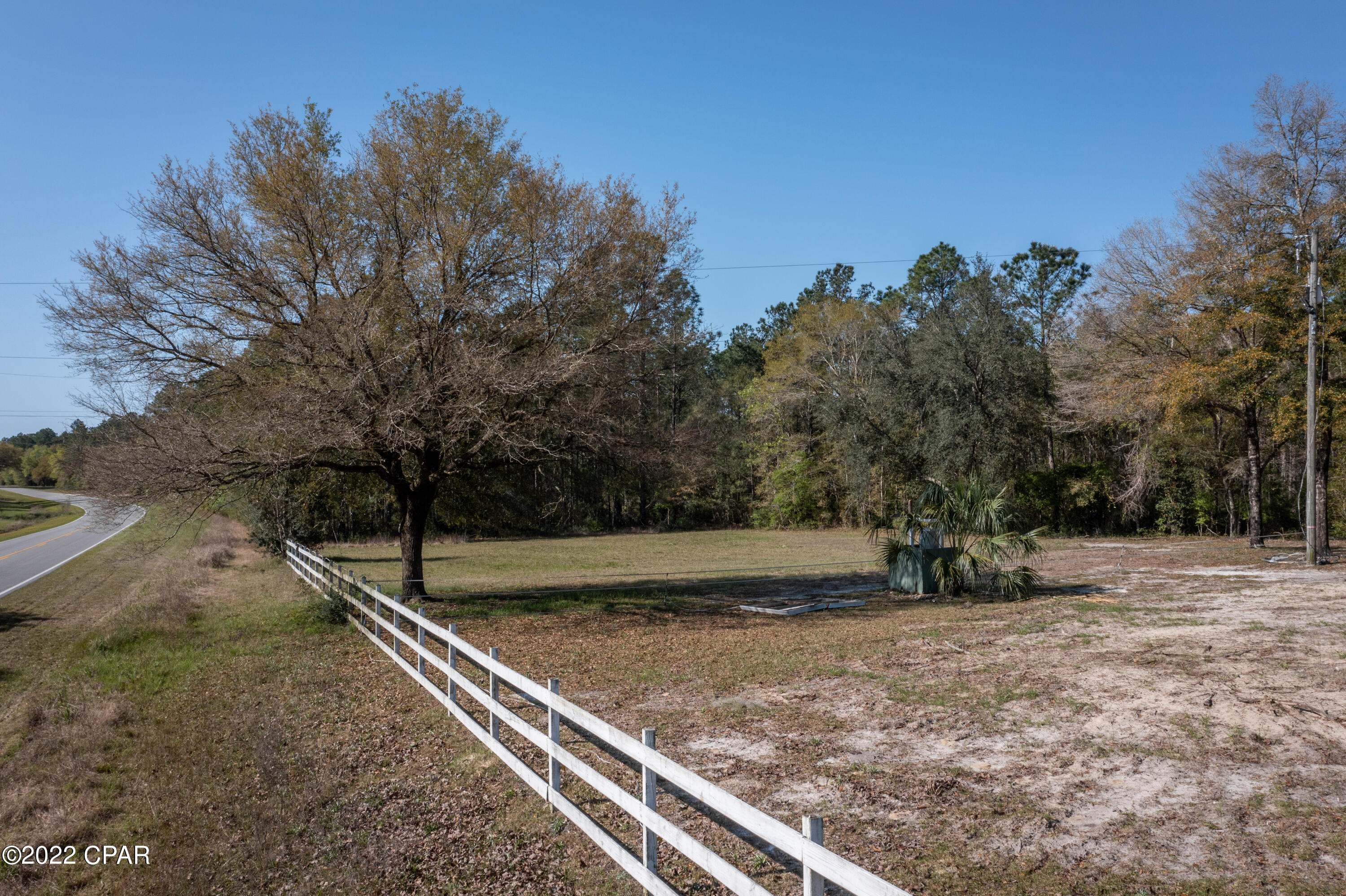 3870 Shell Landing Road Vernon, FL 32462 - Photo 3 of 13