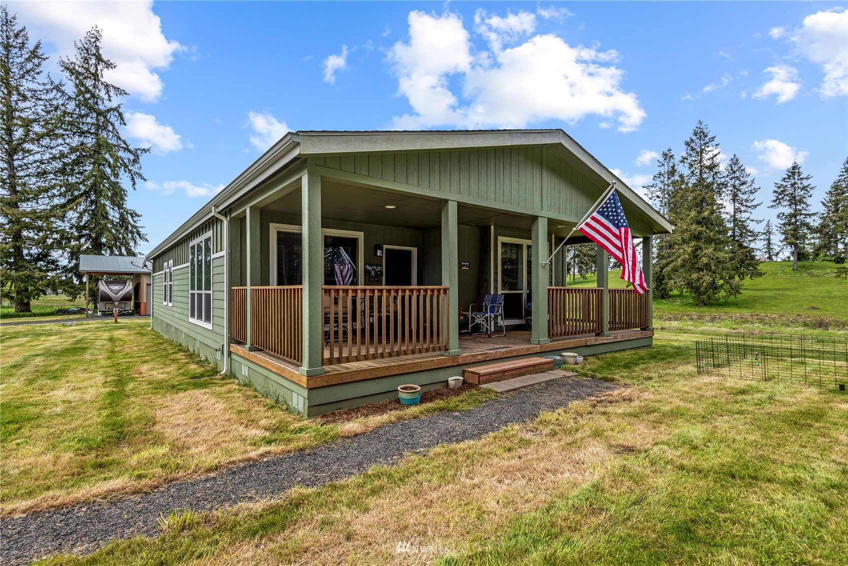 945 Middle Fork Road Onalaska, WA 98570 - Photo 1 of 33 Gallery Image 1