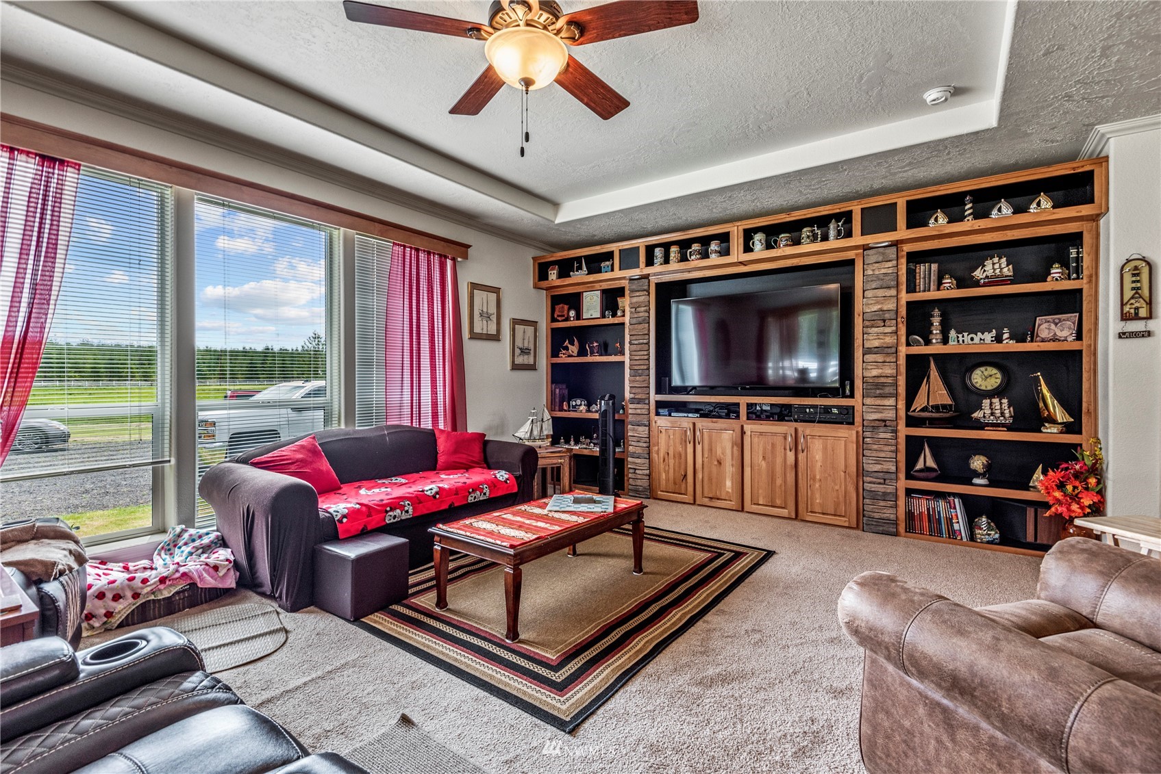 945 Middle Fork Road Onalaska, WA 98570 - Photo 3 of 33 Gallery Image 3