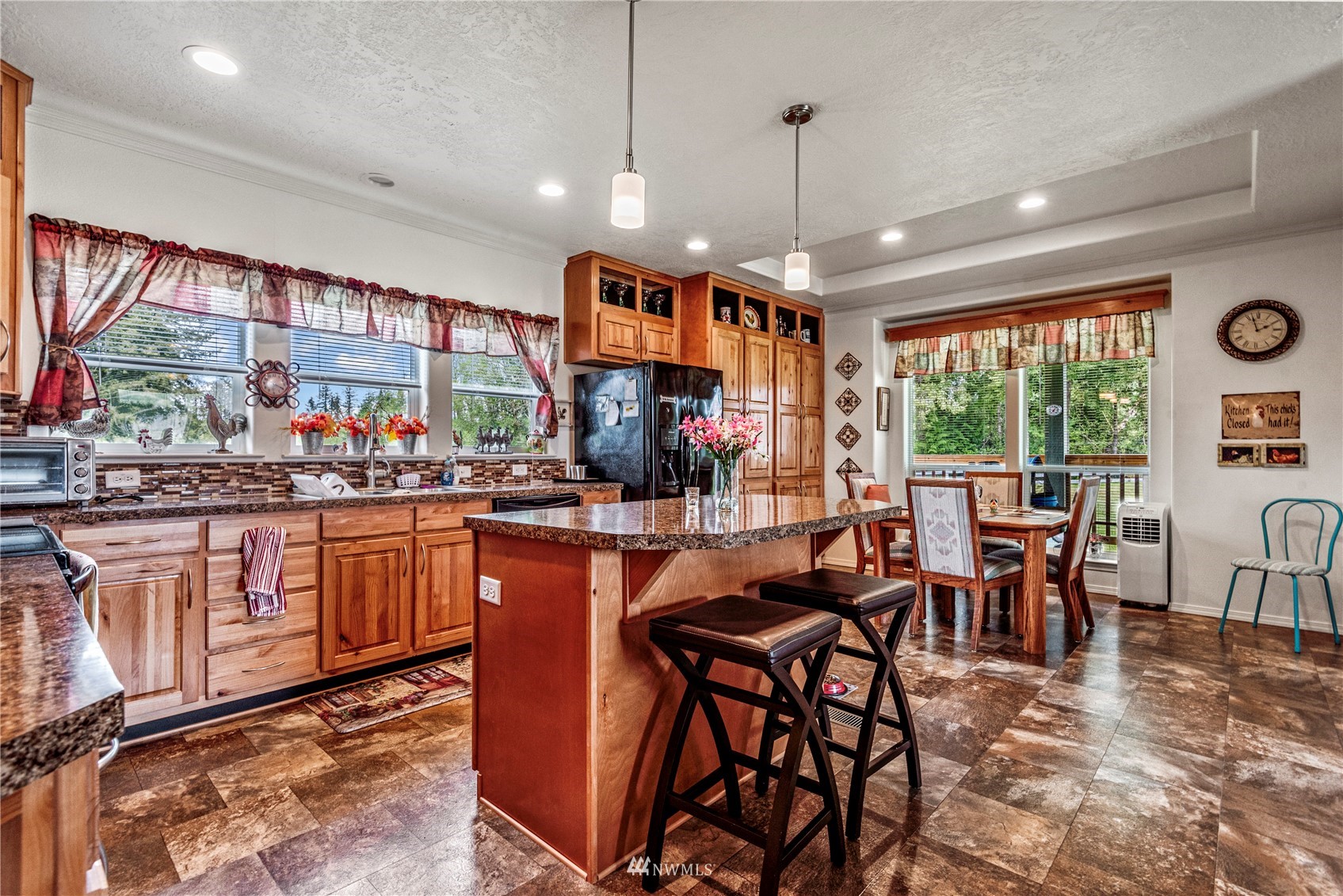 945 Middle Fork Road Onalaska, WA 98570 - Photo 8 of 33 Gallery Image 8