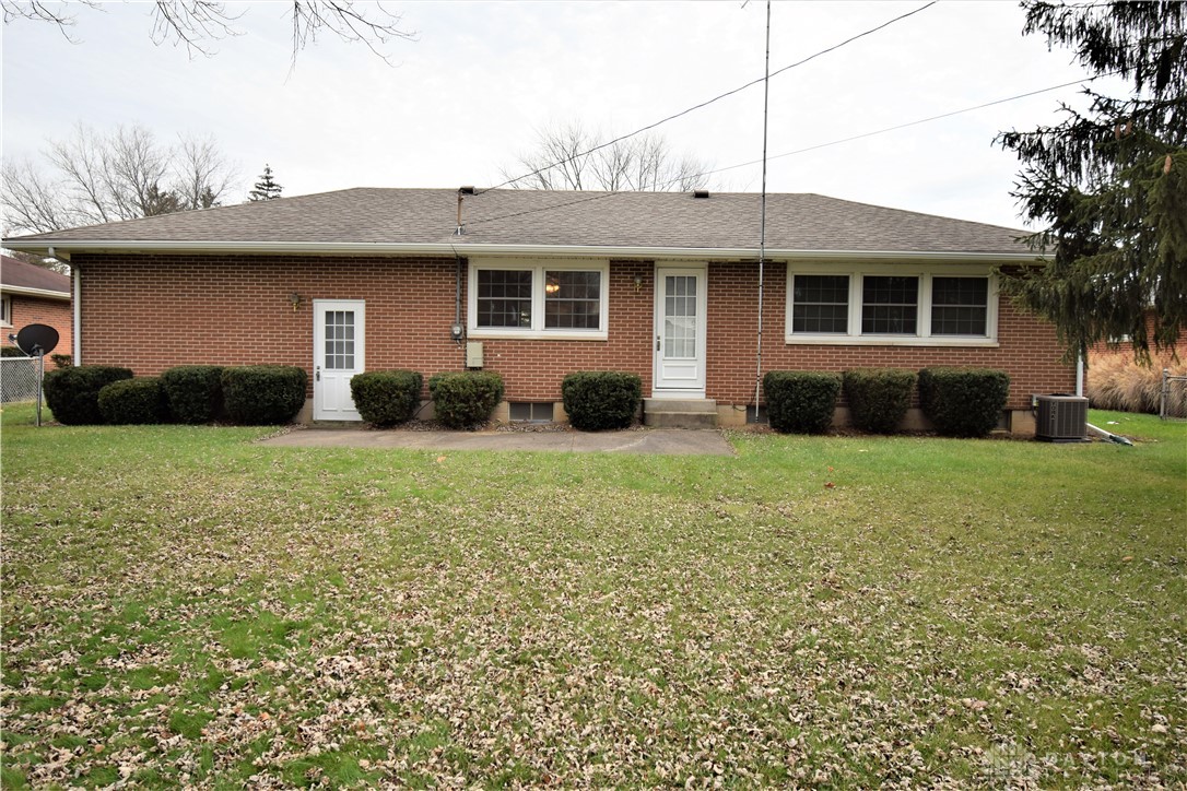 4342 Phoenix Drive Springfield, OH 45503 - Photo 3 of 25 Back of Home