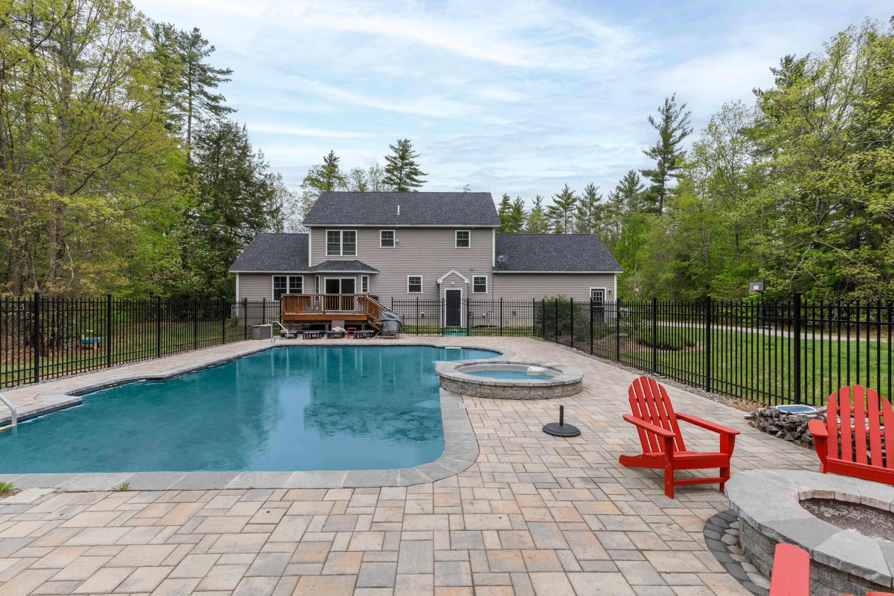 130 West Ridge Circle Hopkinton, NH 03229 - Photo 2 of 32