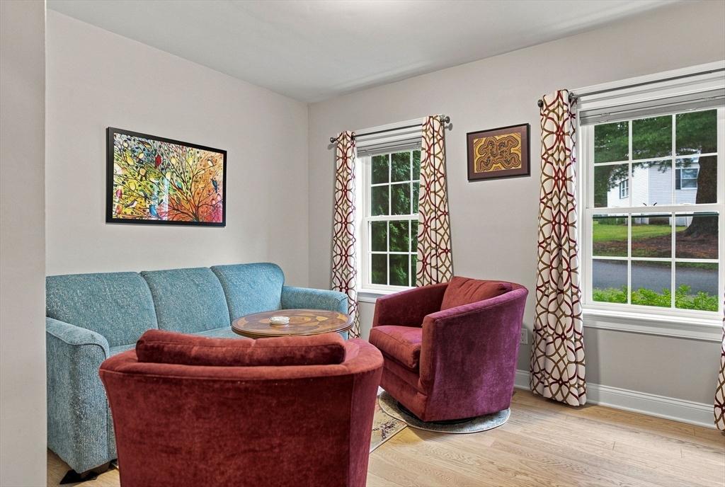 19 Riverside Drive North Reading, MA 01864 - Photo 4 of 41 Gallery Image 4