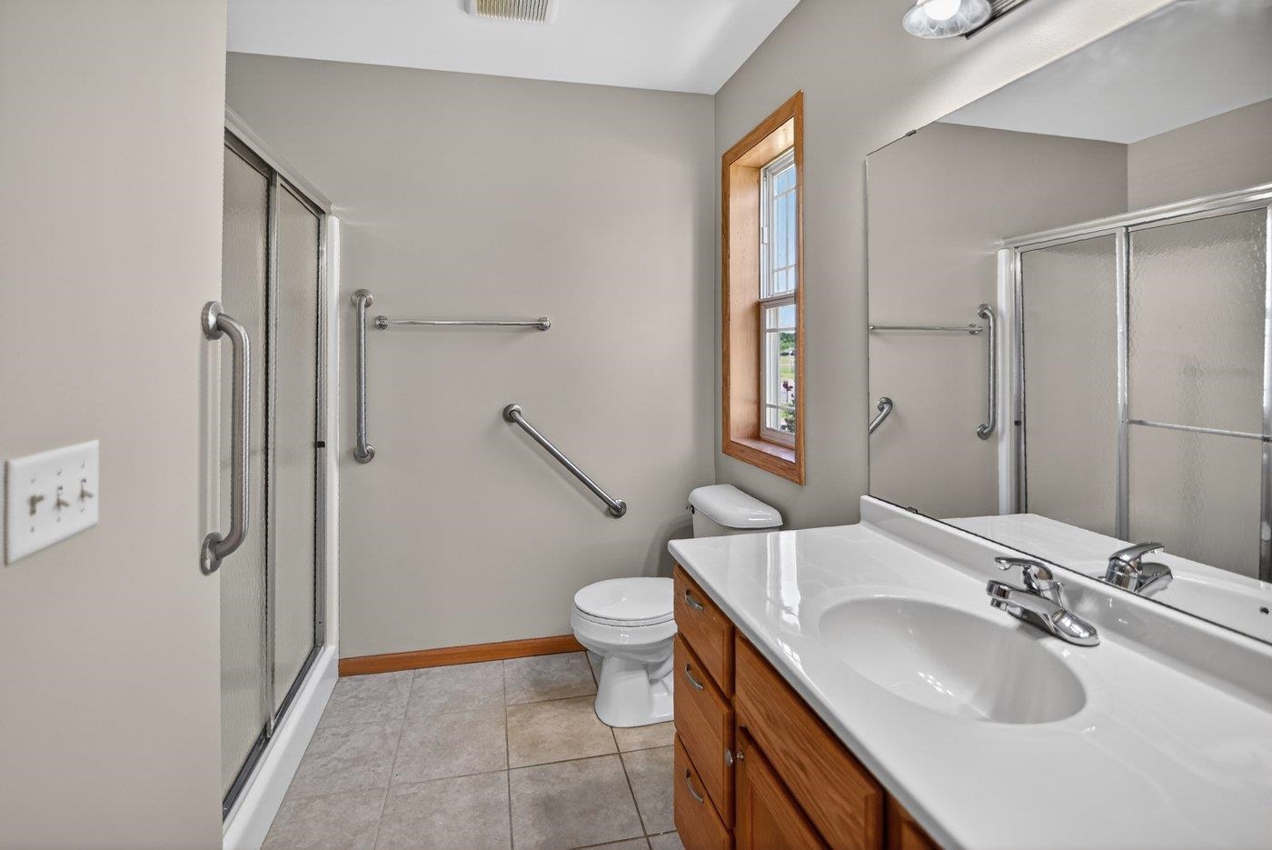 4817 Marsh Road Madison, WI 53718 - Photo 13 of 31