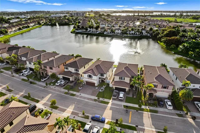 $794,900 | 8776 West 33rd Avenue, Hialeah, FL 33018