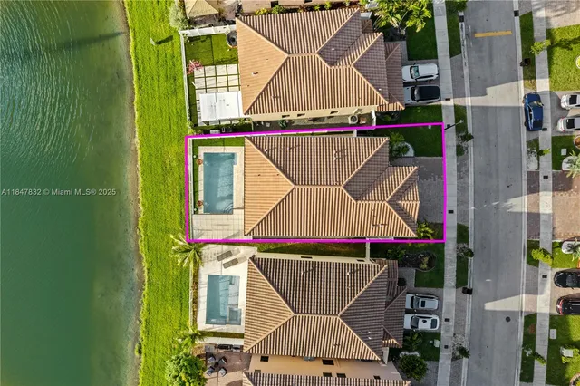 $794,900 | 8776 West 33rd Avenue, Hialeah, FL 33018