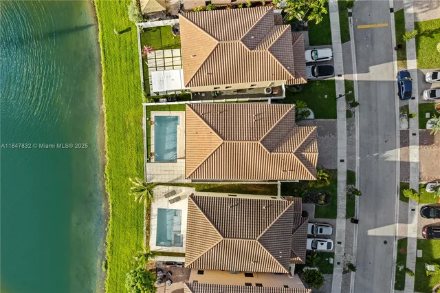 $794,900 | 8776 West 33rd Avenue, Hialeah, FL 33018