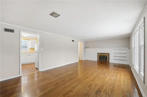 $275,000 | 4100 West 75th Street, Prairie Village, KS 66208