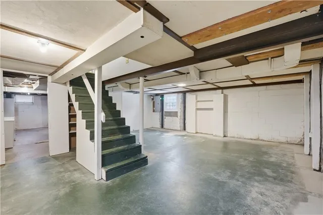 $275,000 | 4100 West 75th Street, Prairie Village, KS 66208