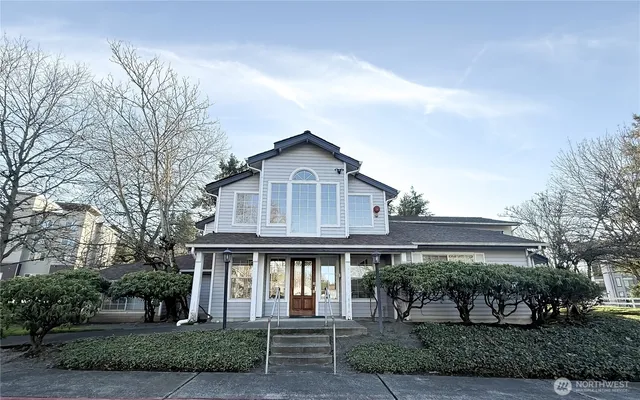 $399,500 | 7453 Newcastle Golf Club Road, Unit K201, Newcastle, WA 98059