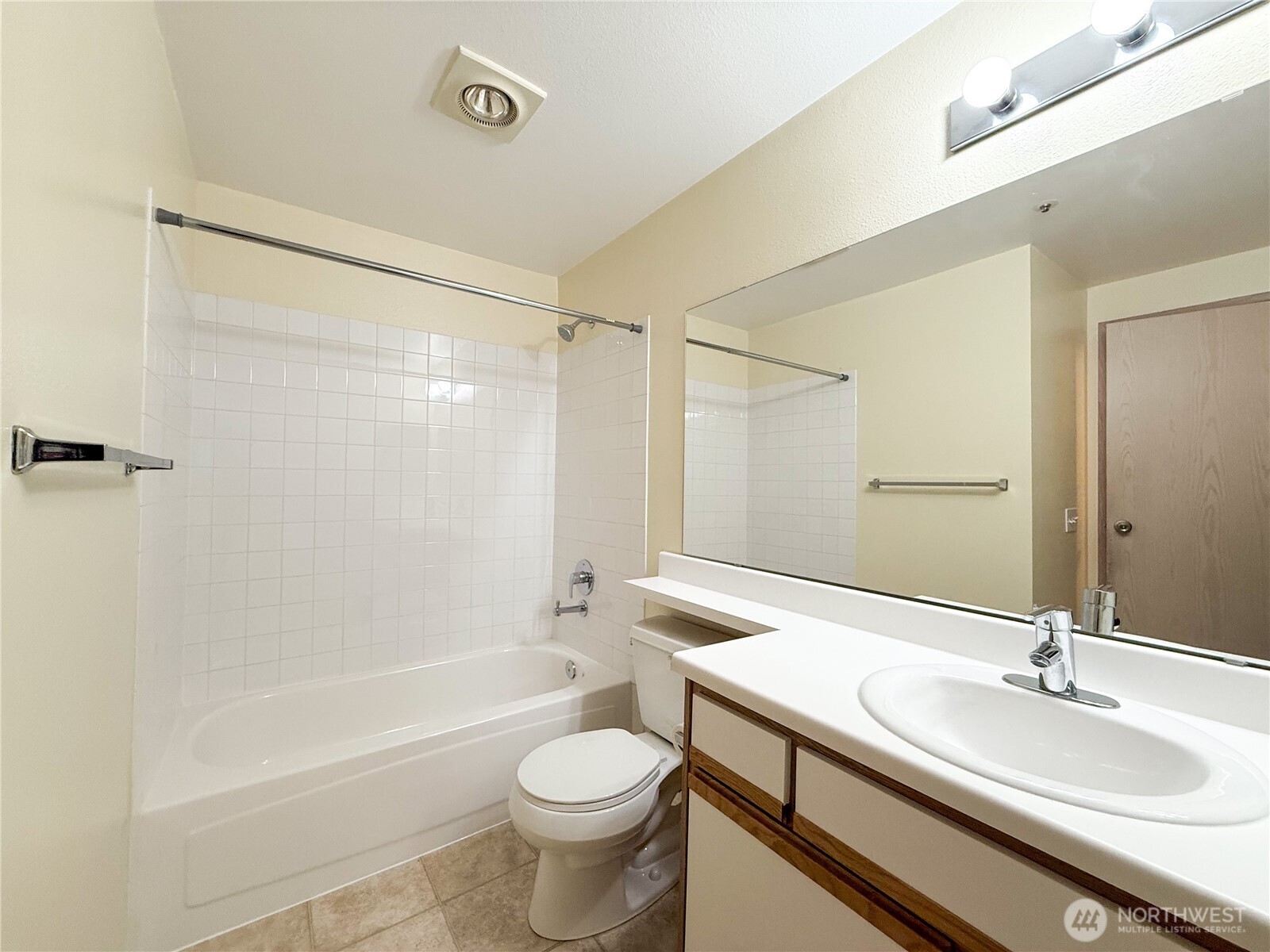 7453 Newcastle Golf Club Road, Unit K201 Newcastle, WA 98059 - Photo 15 of 27