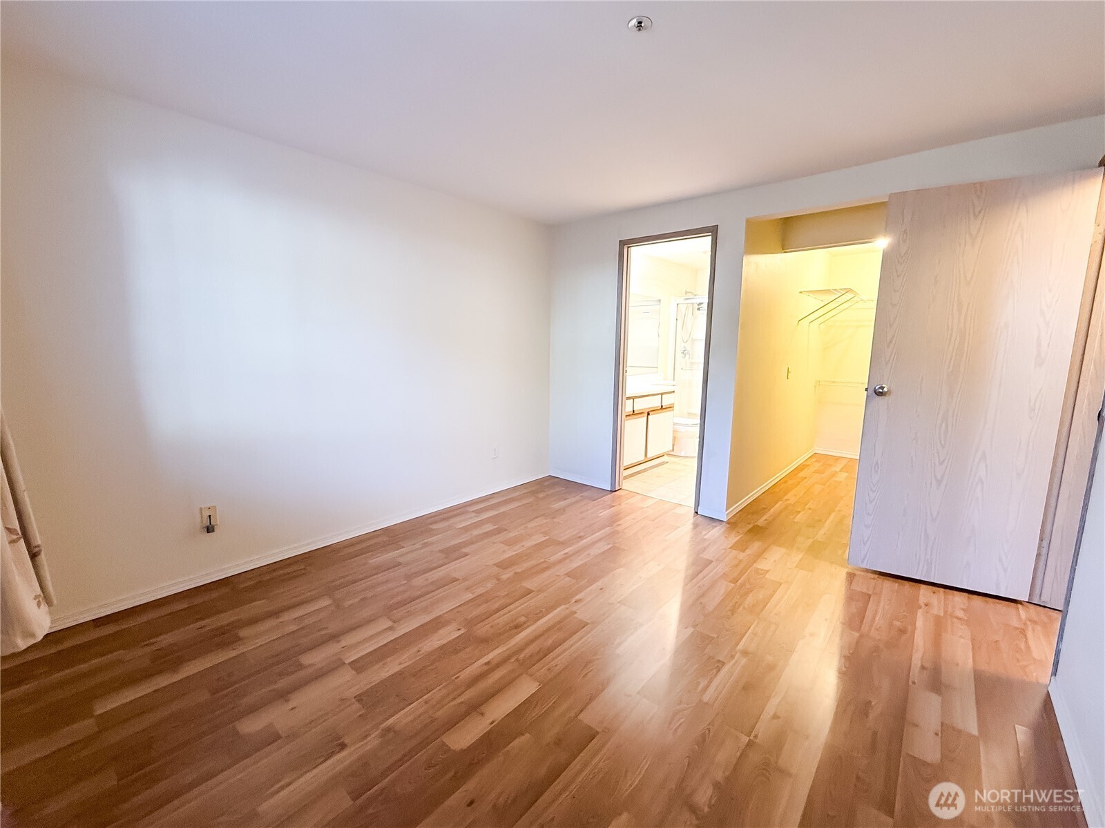 7453 Newcastle Golf Club Road, Unit K201 Newcastle, WA 98059 - Photo 19 of 27