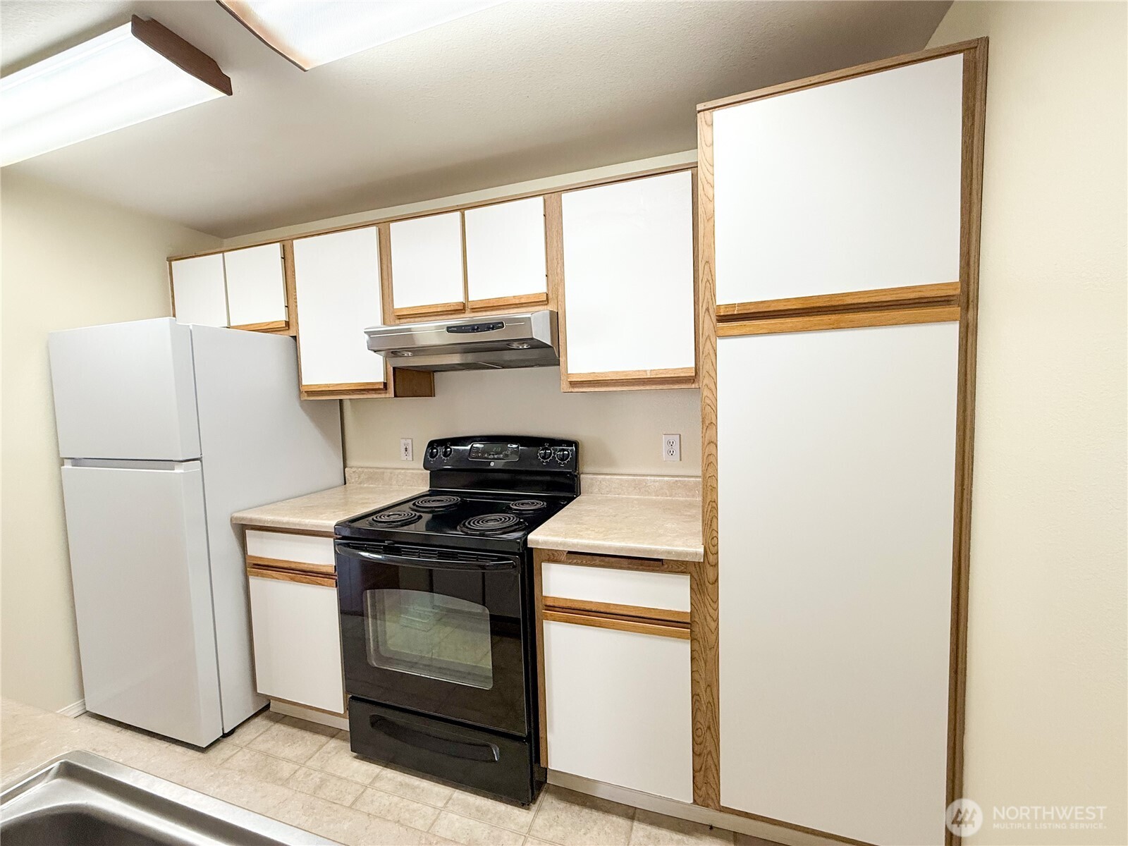 7453 Newcastle Golf Club Road, Unit K201 Newcastle, WA 98059 - Photo 9 of 27