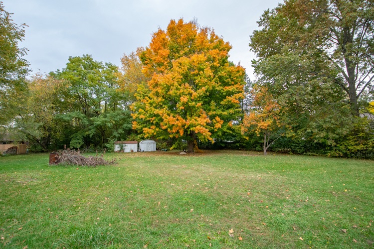 18475 Kern Road South Bend, IN 46614 - Photo 6 of 7 Gallery Image 6