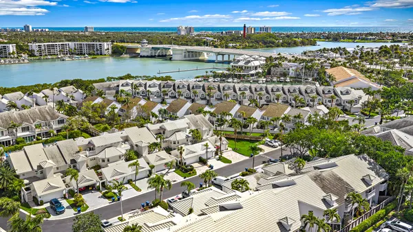 $10,000 | 1000 North Us Highway North, Unit BE201, Jupiter, FL 33477
