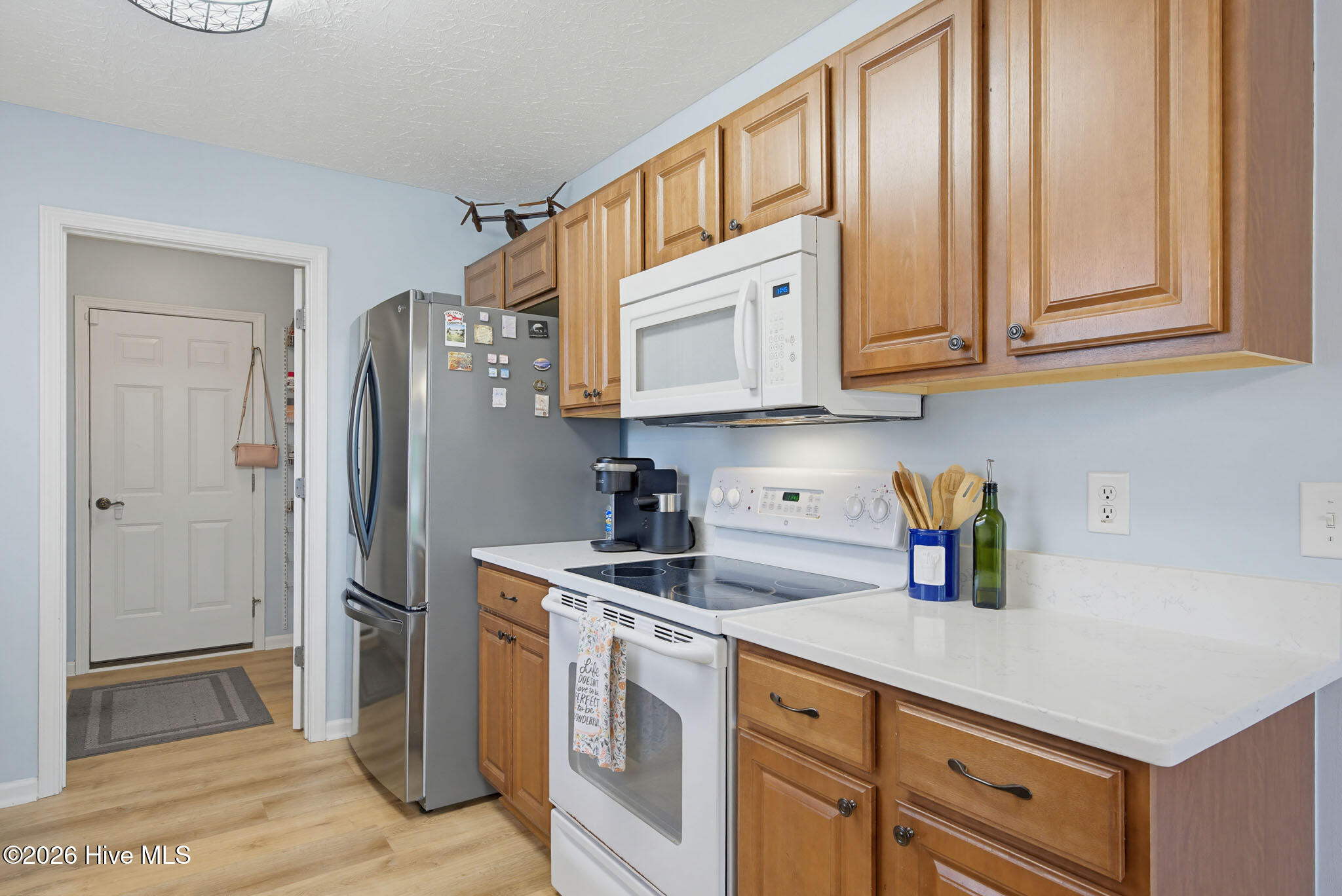 208 Red Carnation Drive Holly Ridge, NC 28445 - Photo 12 of 28 Kitchen