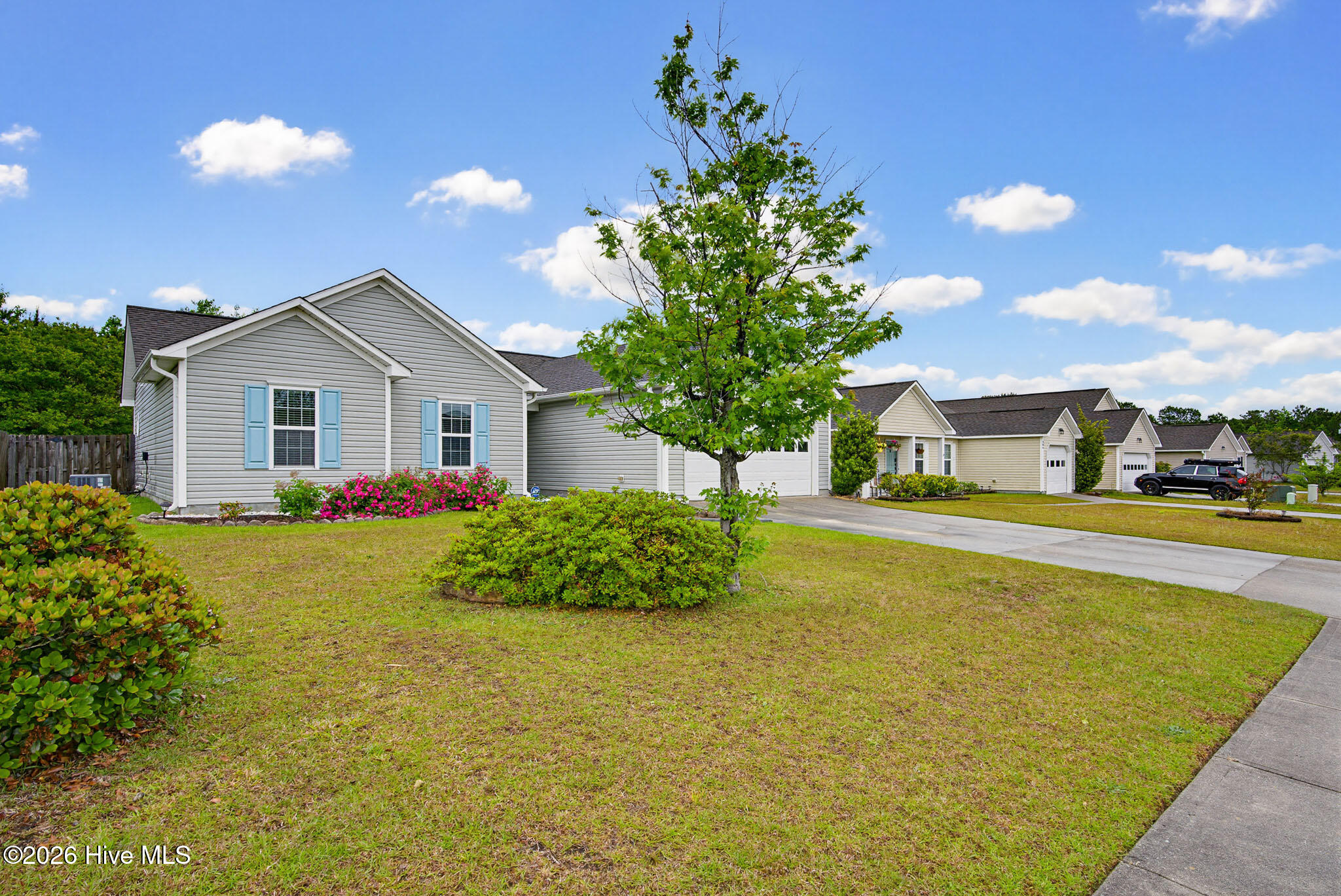208 Red Carnation Drive Holly Ridge, NC 28445 - Photo 2 of 28 208 Red Carnation - Interiors - MLS_4