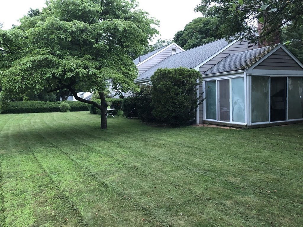 85 Alba Road Wellesley, MA 02481 - Photo 11 of 13