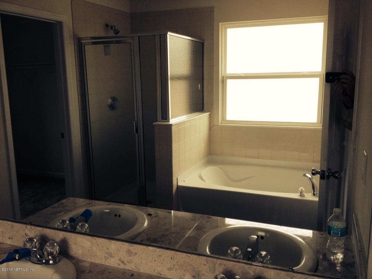 307 Amber Ridge Road Jacksonville, FL 32218 - Photo 6 of 6 master bath