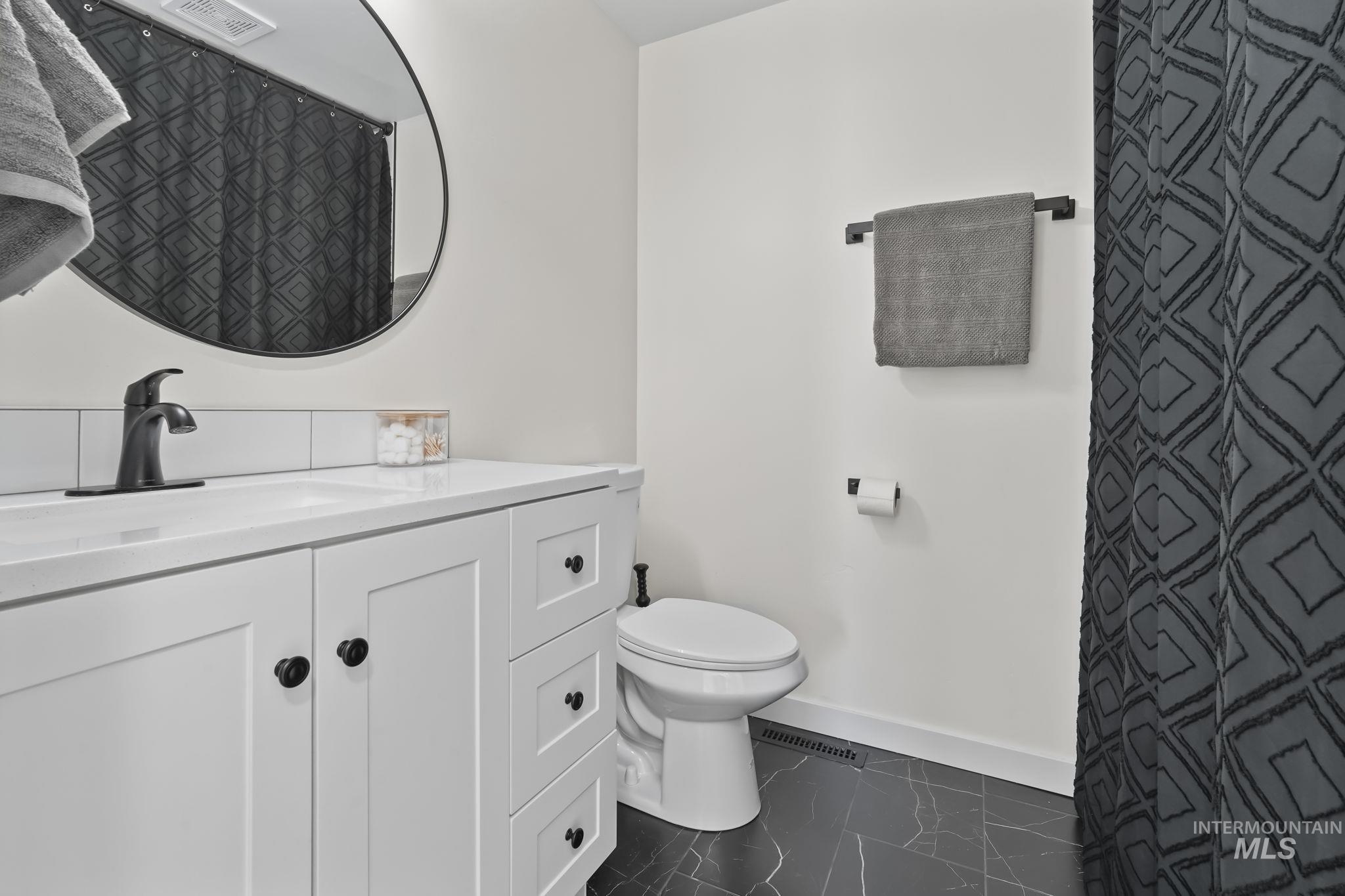 22168 Rio Vista Drive Caldwell, ID 83607 - Photo 17 of 34