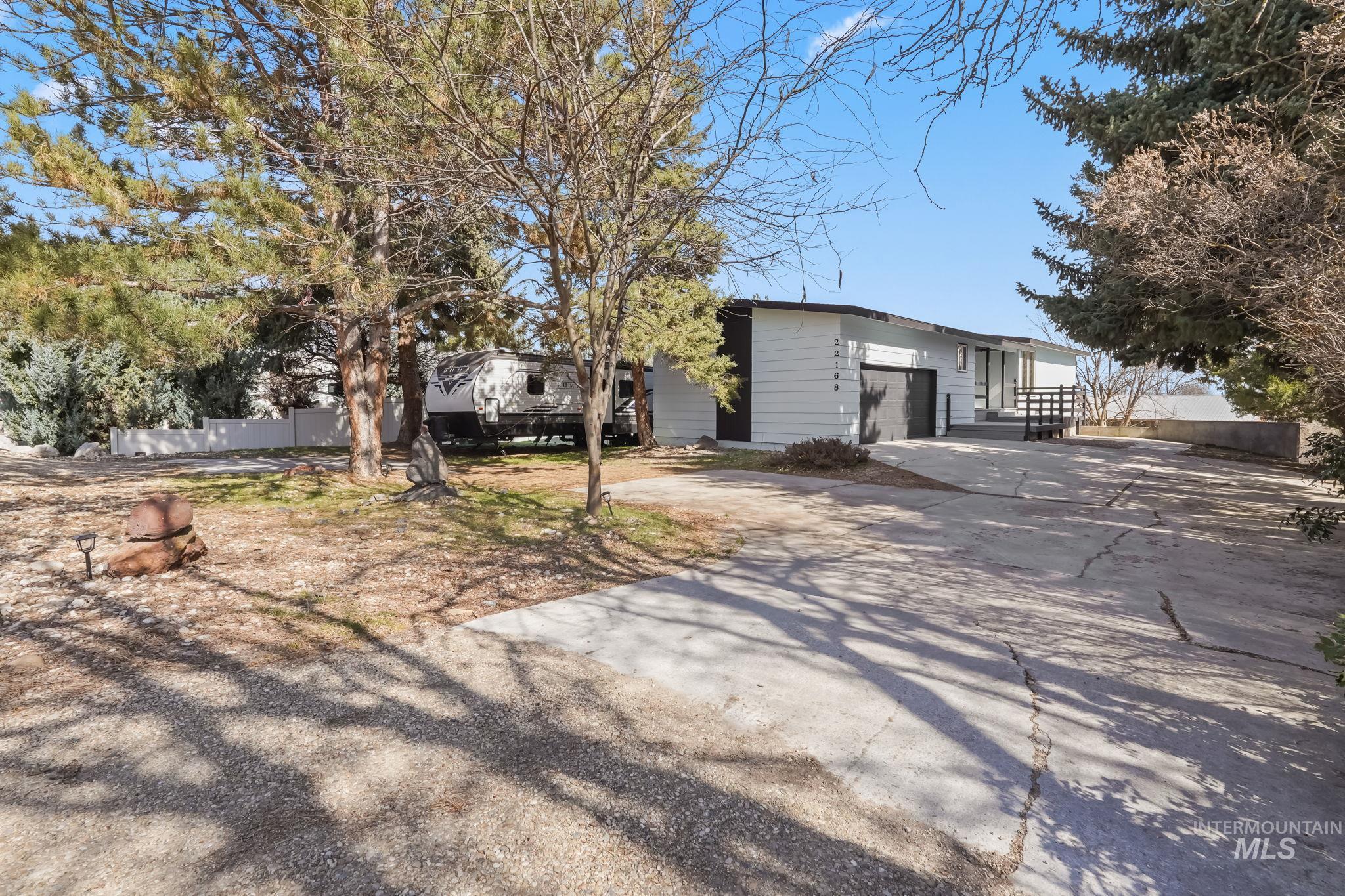 22168 Rio Vista Drive Caldwell, ID 83607 - Photo 3 of 34