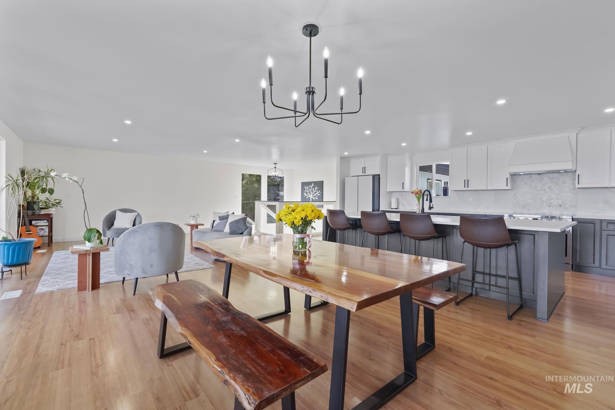 22168 Rio Vista Drive Caldwell, ID 83607 - Photo 8 of 34